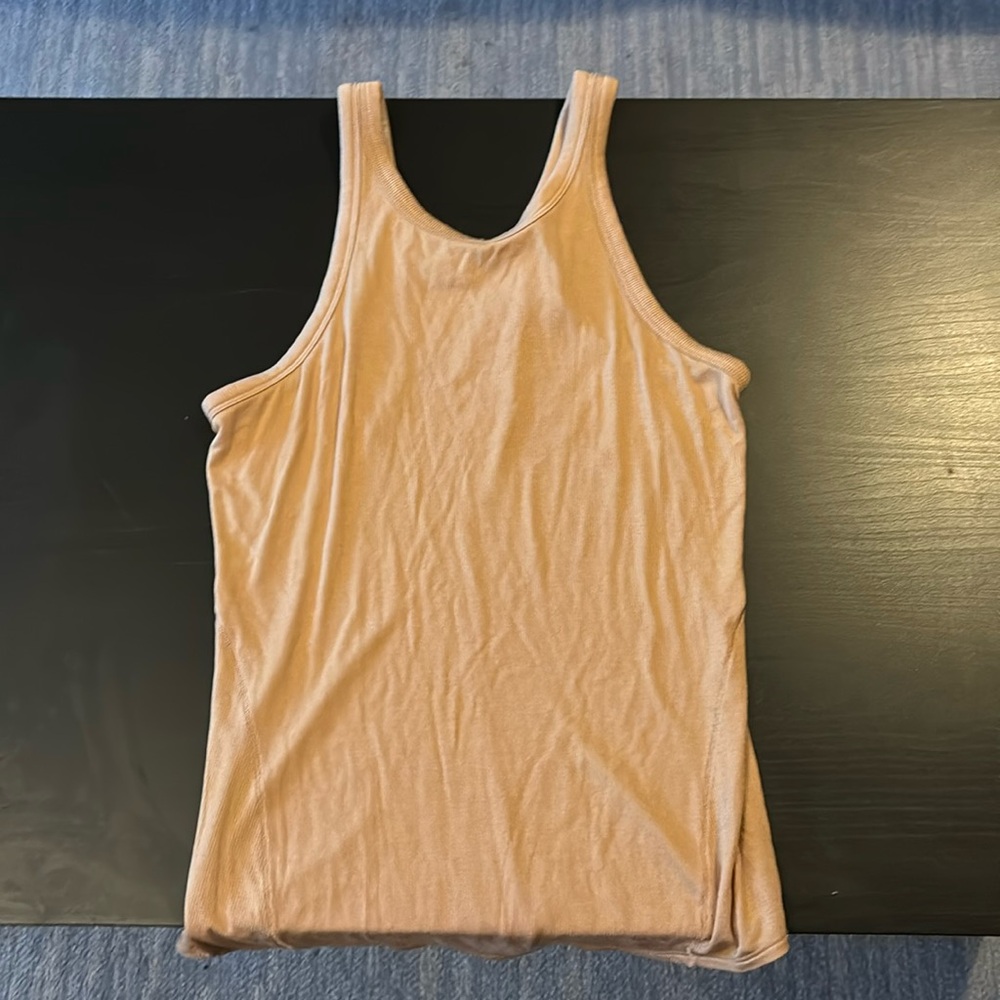 Lululemon tank